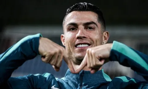 Lịch trình tập luyện gây sốt của Ronaldo