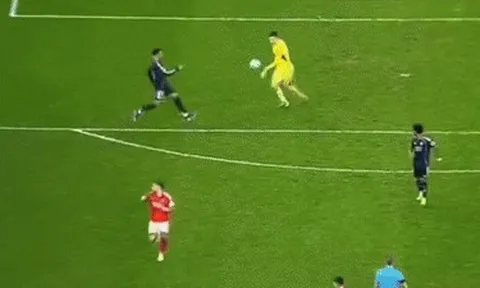 Vì sao bàn thắng của Mbappe không được công nhận?