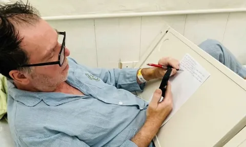 Nhồi máu cơ tim trên chuyến bay, du khách Pháp được bác sĩ Việt Nam cứu sống 0