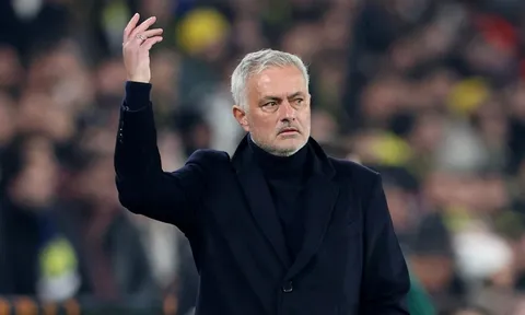Tương lai của Mourinho gây chú ý