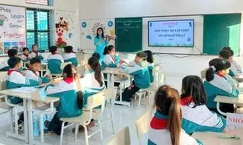 Đặt giáo dục và đào tạo vào vị trí trung tâm