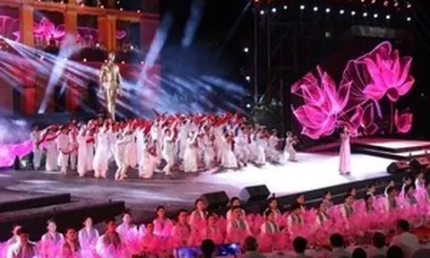 Cầu truyền hình đặc biệt kỷ niệm 85 năm ngày Bác Hồ về nước