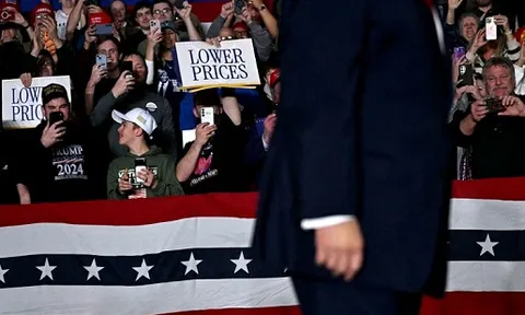 Tổng thống Trump: Kinh tế Mỹ đảo chiều mạnh mẽ sau một năm