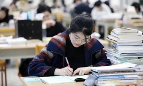 Trung Quốc: Một tỉnh bỏ thi chuyển cấp