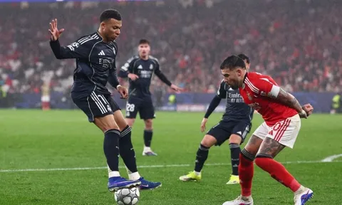 Vì sao Real Madrid không vội thay máu?