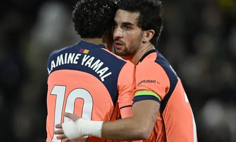 Pha bỏ lỡ gây sốc của tiền đạo Barcelona