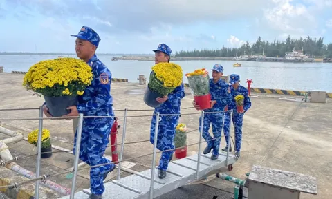 Lực lượng Cảnh sát biển 2 lên đường trực Tết ở vùng biển Trường Sa