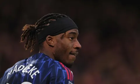 Madueke xuất hiện, trật tự cánh phải Arsenal lung lay