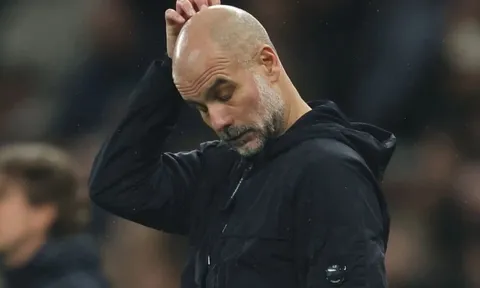 Man City nhận trái đắng, cuộc đua vô địch nghiêng hẳn về Arsenal