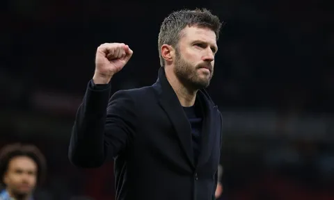 Carrick phơi bày một năm lạc lối của MU