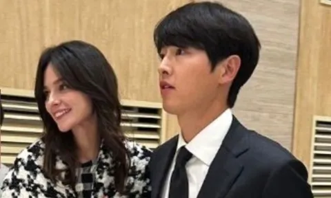 Ảnh hiếm của Song Joong Ki và vợ ngoại quốc