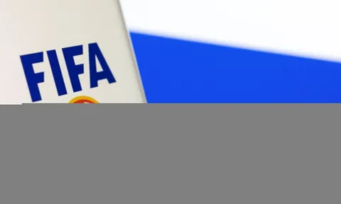 FIFA muốn gỡ lệnh cấm bóng đá Nga