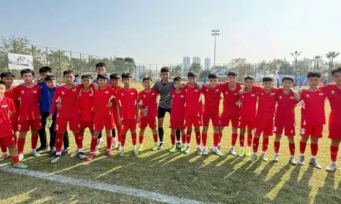 Đội bóng trẻ Việt Nam thắng CLB Trung Quốc 11-0