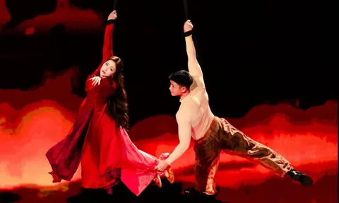 Hòa Minzy lên tiếng về khoảnh khắc khiến khán giả 'thót tim'