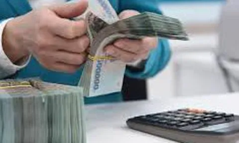 Đầu tháng 2, một ngân hàng trả lãi tiết kiệm gần 10%/năm