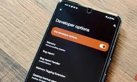 Người dùng Android, iPhone chú ý: Các ứng dụng ngân hàng sẽ không thể chuyển khoản, nạp rút tiền,... nếu điện thoại bật tính năng này
