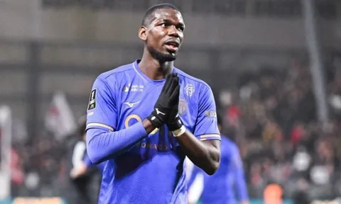 Pogba bị gạch tên
