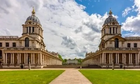 Anh có 'siêu đại học' đầu tiên