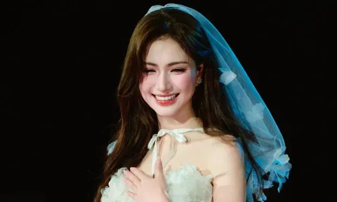 Hòa Minzy nói rõ về mối quan hệ kéo dài 12 năm