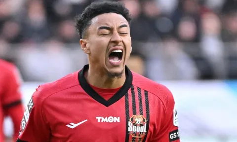 Lý do Lingard không thể trở lại Premier League