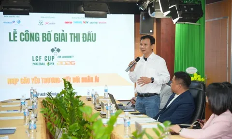 Pickleball phong trào gắn với thiện nguyện