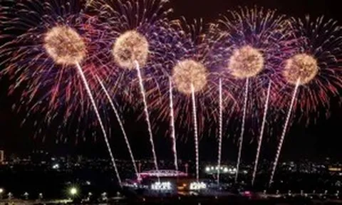 Hà Nội bắn pháo hoa tại 33 điểm chào đón Tết Nguyên đán