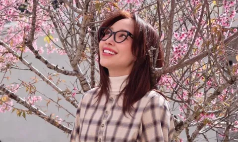 Tóc Tiên tung ảnh du lịch cuối năm, nở nụ cười rạng rỡ 'đốn tim' người hâm mộ