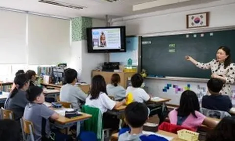 Bài toán giáo viên thời dân số giảm