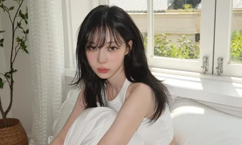 Winter (aespa) khoe vẻ đẹp siêu thực khiến dân tình 'dậy sóng'