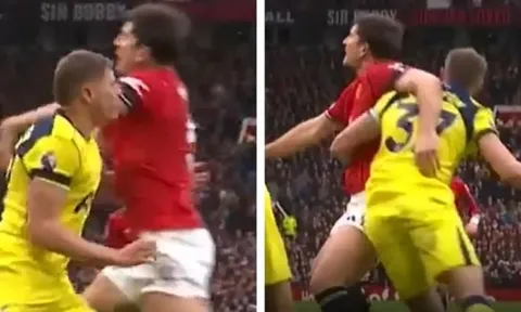 Fan MU phẫn nộ vì trọng tài không thổi phạt đền