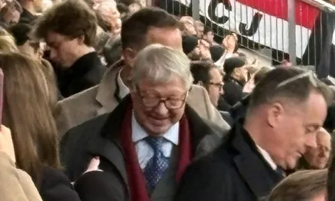 Phản ứng của Sir Alex khi MU thắng 4 trận liên tiếp