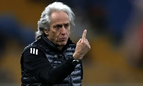 HLV Al Nassr sẵn sàng từ chức