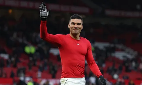 MU thiếu khôn ngoan khi chia tay Casemiro
