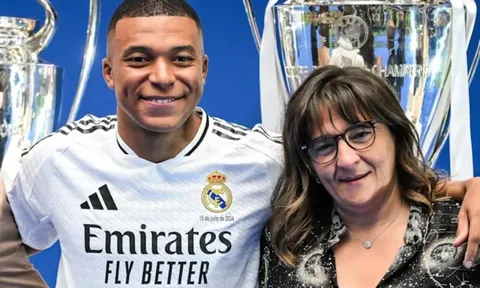 Mbappe trả lương 'khủng' cho mẹ