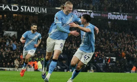 Haaland lập công, Man City áp sát Arsenal