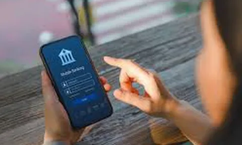 Tiền lạ chuyển vào tài khoản: Người dân cần làm ngay 3 việc này để tránh rắc rối