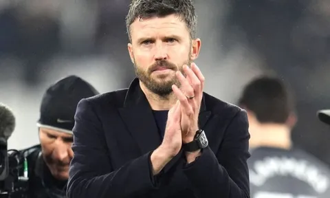 Carrick giành giải thưởng đầu tiên tại Premier League