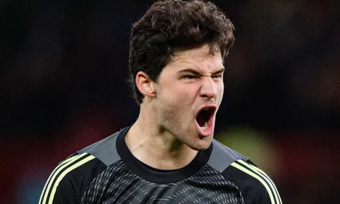 Tân binh MU vào top 10 thủ môn hay nhất thế giới