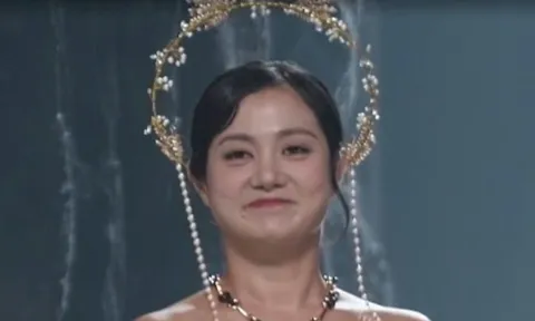 Khán giả phản ứng mạnh khi Park Na Rae xuất hiện trên chương trình giải trí dù đang vướng bê bối