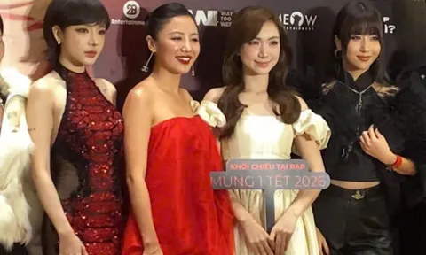 Hòa Minzy 'đọ sắc' với dàn nữ chính phim của Trấn Thành, có hành động tinh tế ngay trên thảm đỏ