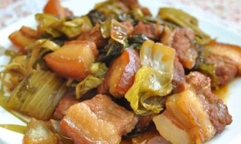 Giá heo hơi hôm nay 15/2: 3 miền giữ giá ổn định, giá thu mua dao động trong biên độ 70.000 – 73.000 đồng/kg