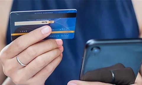 Đừng để mất sạch tiền trong tài khoản khi du lịch Tết vì thói quen này