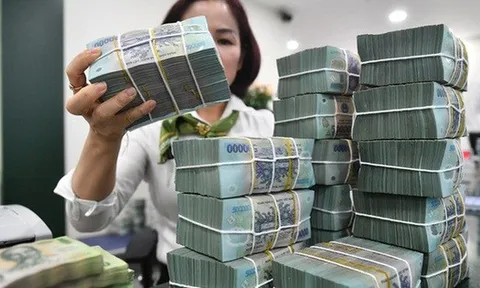 Ngân hàng làm mọi cách để hút tiền gửi dân cư