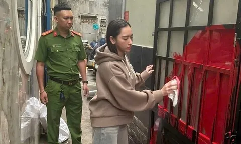 Tạt sơn nhà người yêu cũ cho "bõ tức", cô gái bị khởi tố