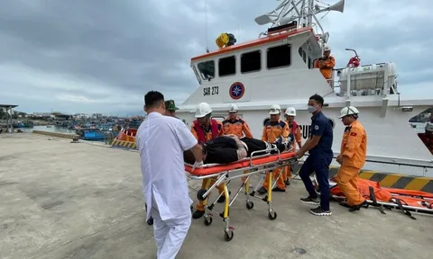 Kịp thời cứu nạn thuyền viên tàu nước ngoài trên vùng biển tỉnh Khánh Hòa