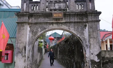 Làng cổ Đông Sơn - một trong 10 làng cổ đẹp nhất Việt Nam bên bờ sông Mã