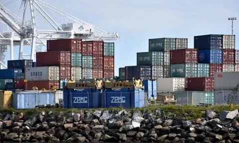 Tổng thống Mỹ tiếp tục nâng mức thuế toàn cầu lên 15%, khẳng định 'vượt ải' Quốc hội