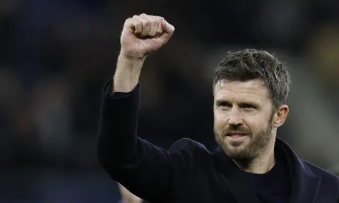 HLV Carrick thăng hoa cùng MU