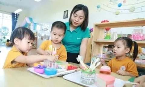 Nâng phụ cấp tối thiểu 70%: Động lực giữ chân giáo viên mầm non