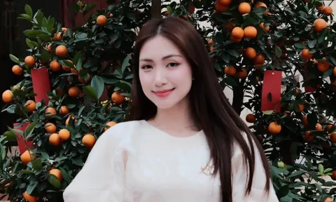 Hòa Minzy báo tin vui ngày đầu năm